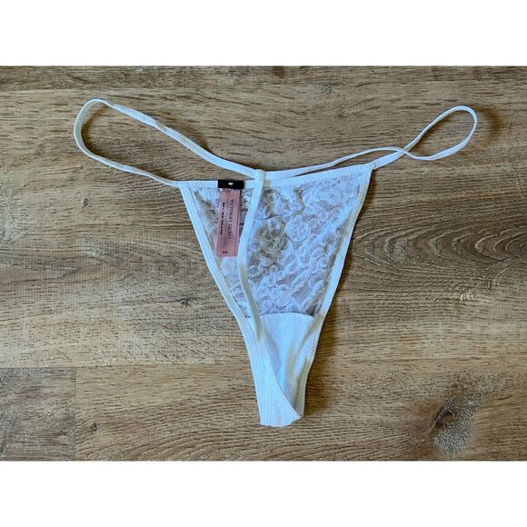 Vicotria's Secret White Lace Slip Nightie Thong Lingerie Set  Women's Size Large - Picture 12 of 13